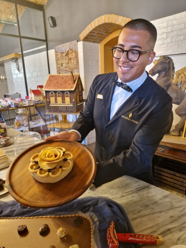 Gustavo aus Mexiko in der Milenij Choco World &mdash; Foto: Elo Resch-Pilcik