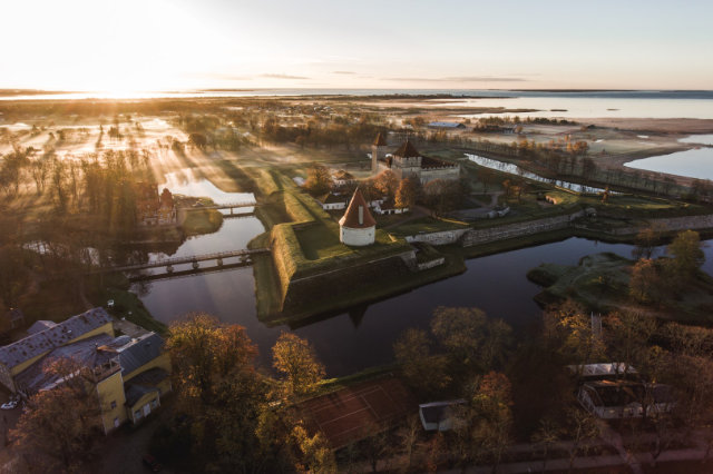 Schloss Kuressaare, Saaremaa — Foto: Visit Estonia / Priidu Saart