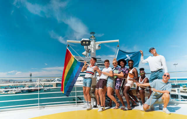 Pride at Sea — Foto: Celebrity Cruises