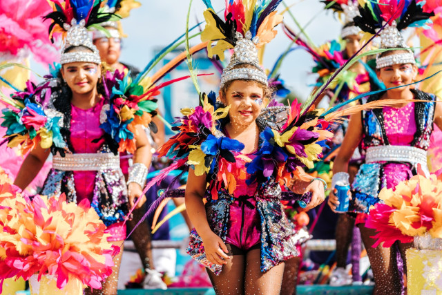 Parade in Oranjestad — Foto: Aruba Tourism Authority / David Troeger 