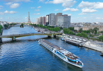 Die Viva Gloria in Paris — Foto: Viva Cruises 
