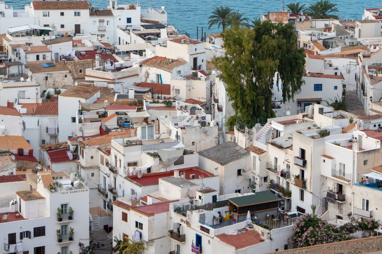 Neu im Programm: Ibiza — Foto: KaatjeB / pixabay